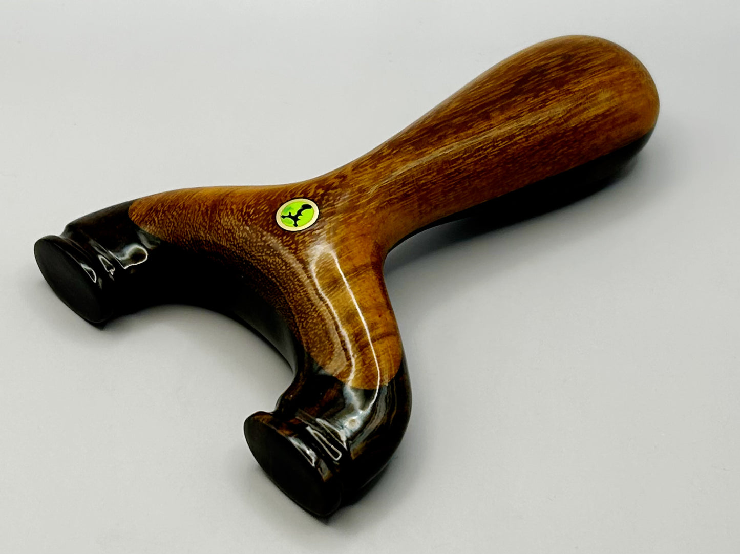 Exotic Harlay Peg Head