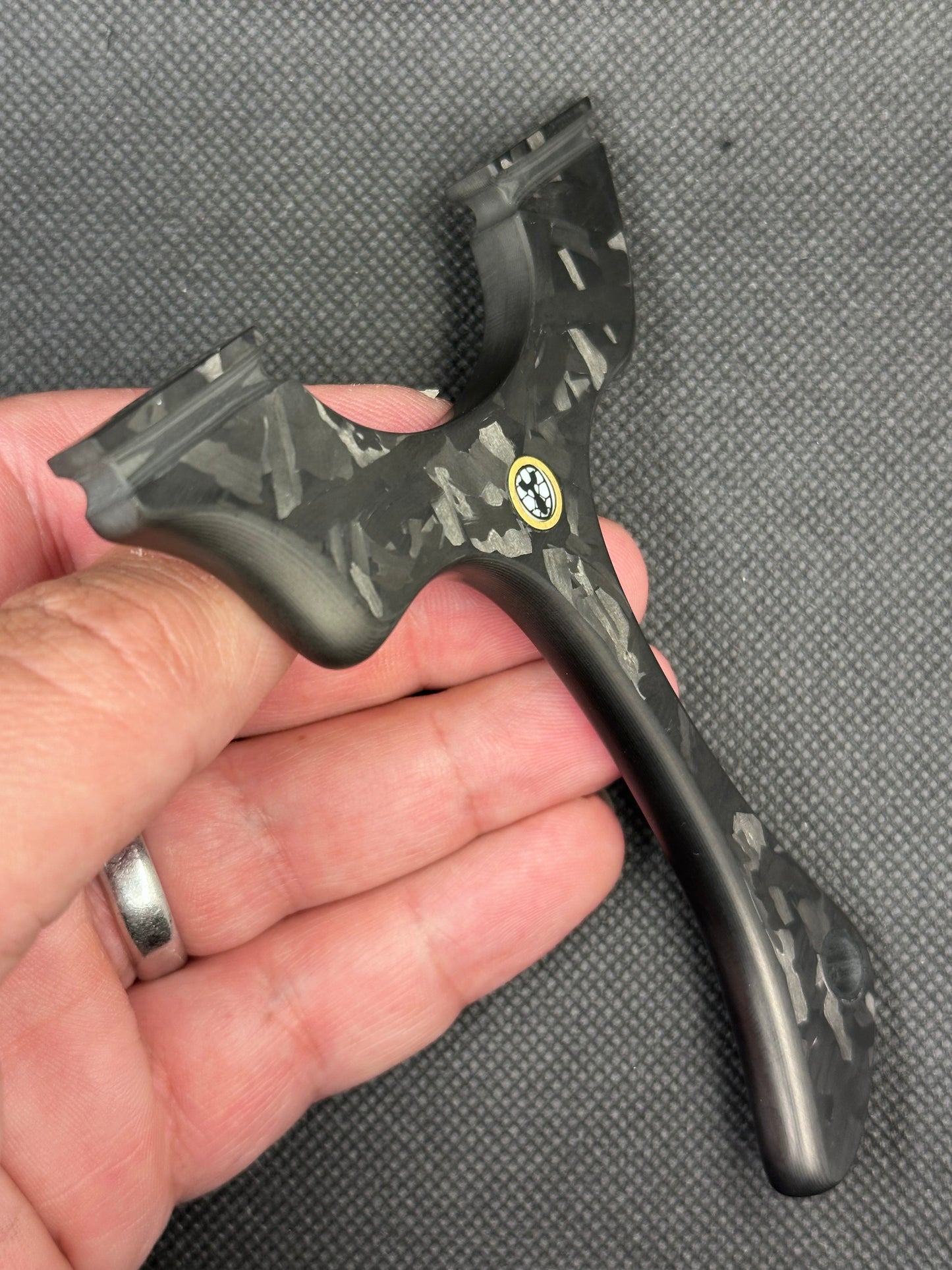 T-Bone - Carbon Fiber