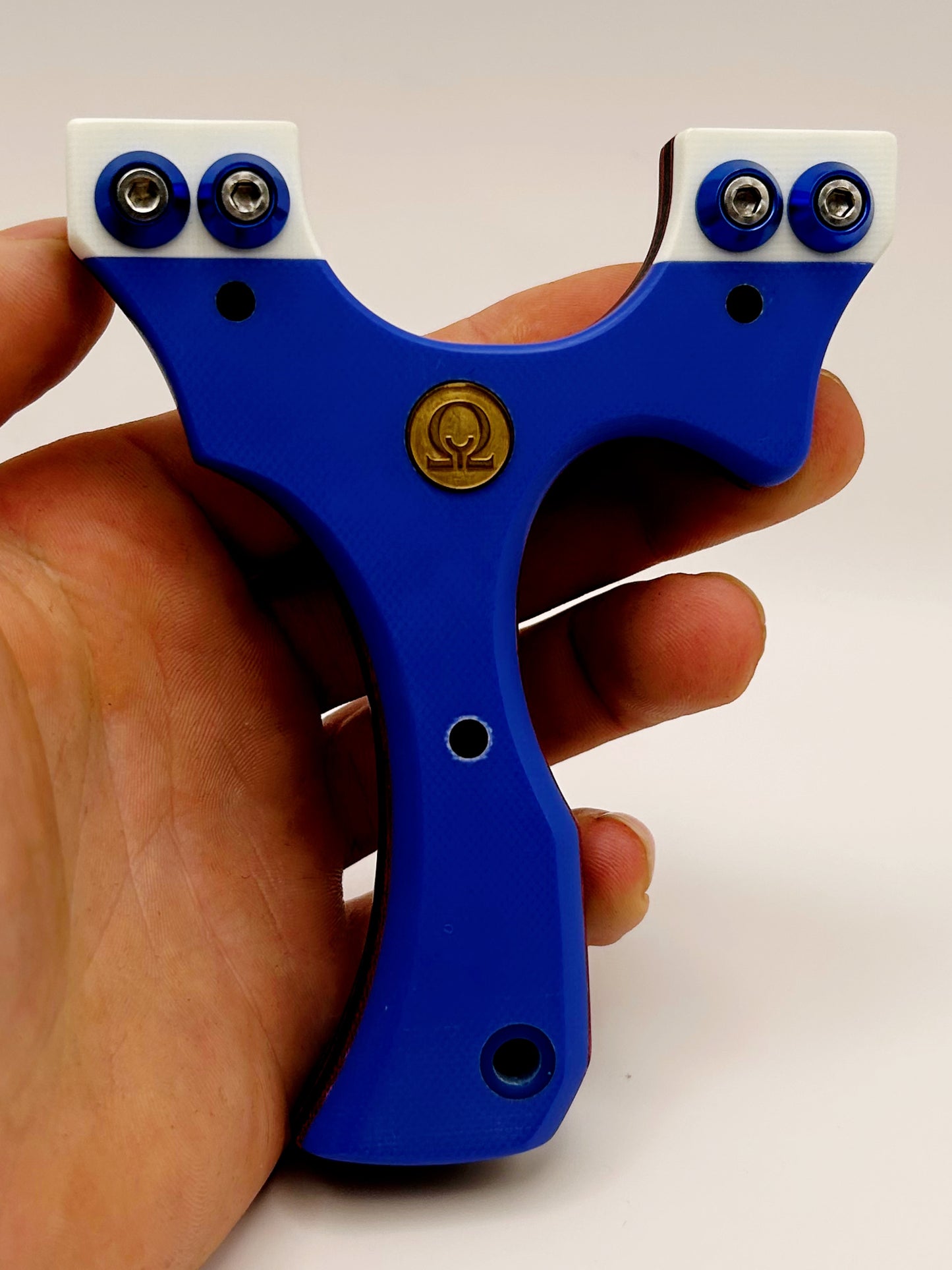 NFZ- Striker (Right Hand Hold)