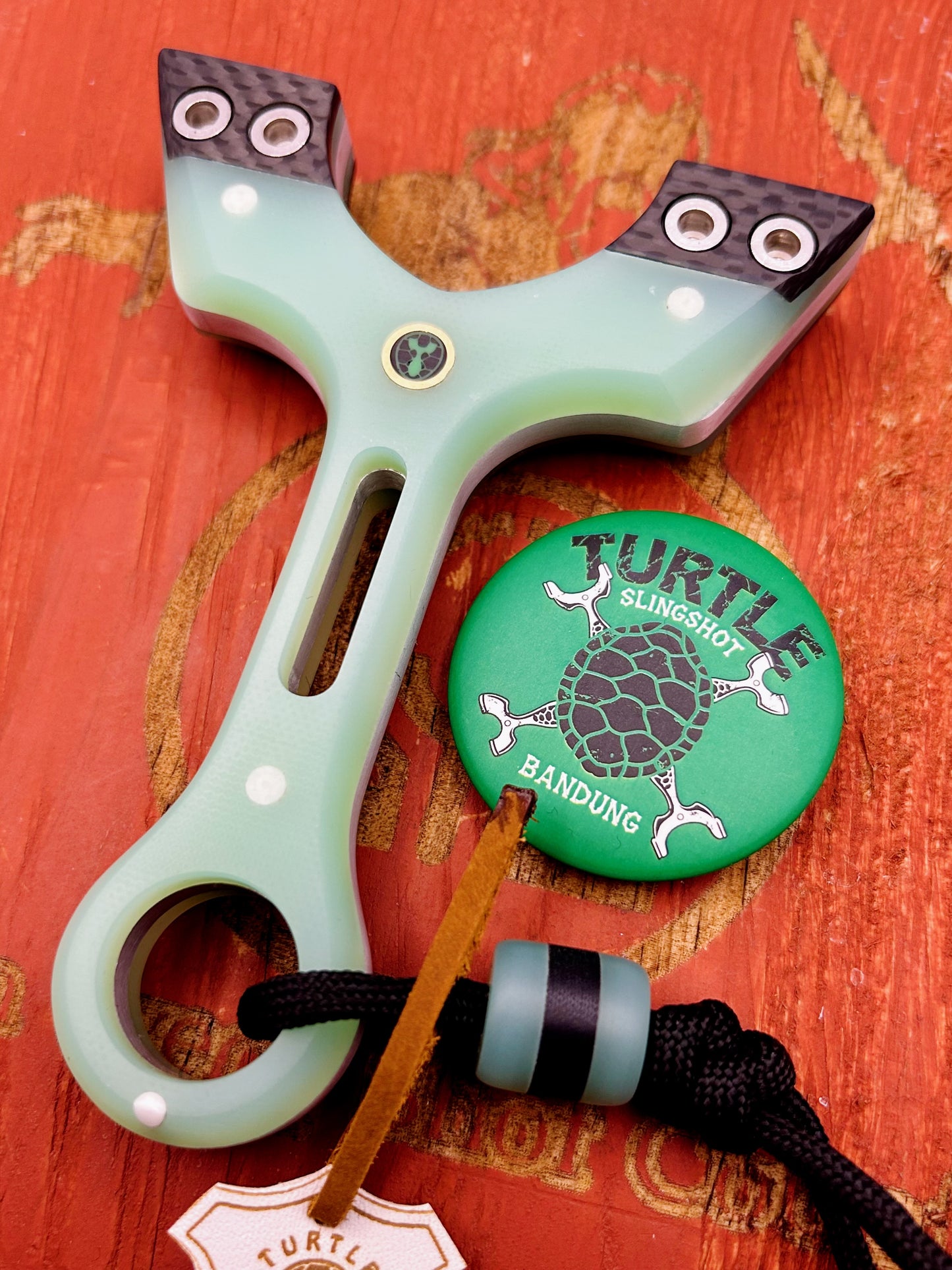 YOYO- Jade With Carbon Fiber Clips