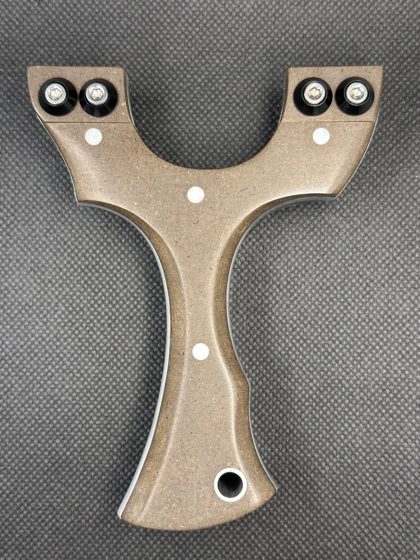 Axle - Right Hand Hold