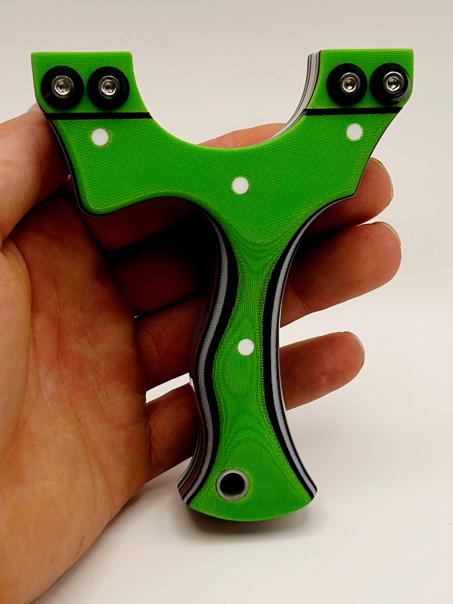 Axel Ergo (Left Hand Hold)