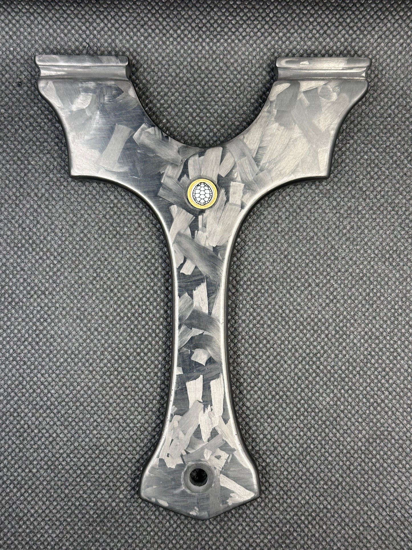 Victor - Carbon Fiber