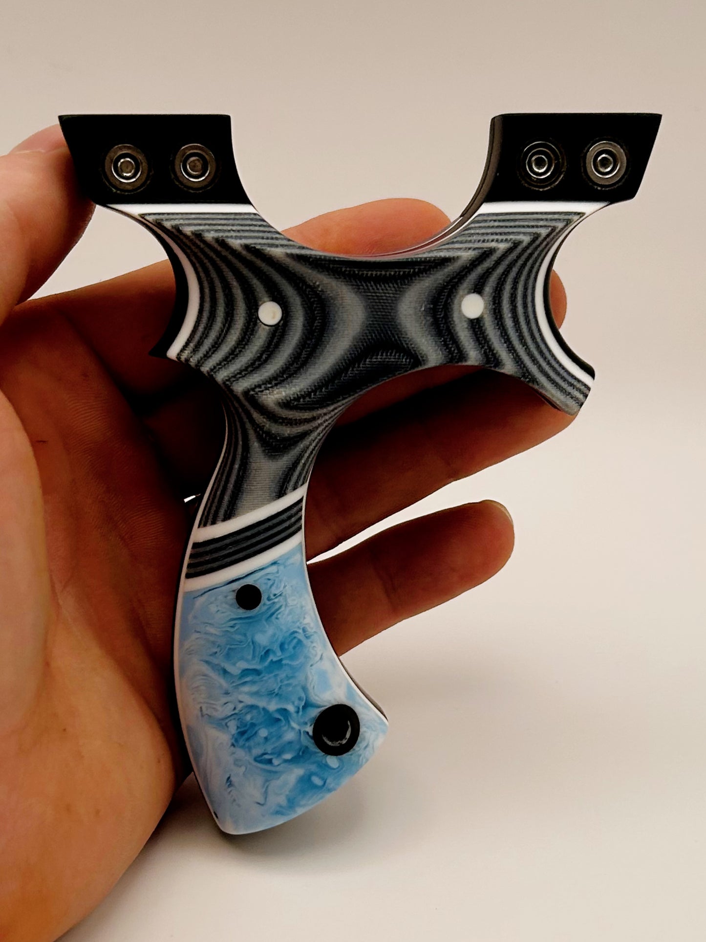 NFZ- Eagle (Left Hand Hold)