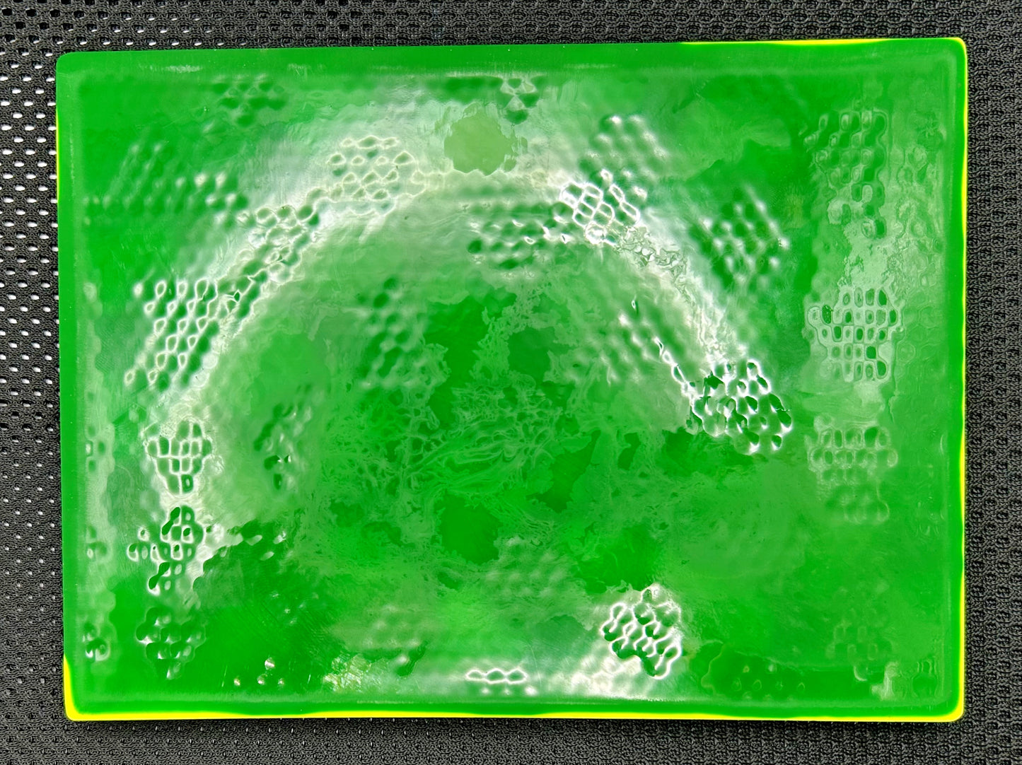 Multi Color Honeycomb Resin Slab (8”x6”x1/2”)