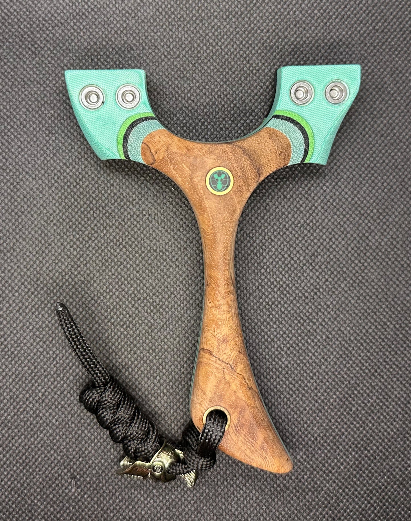 T-Bone Right Hand Hold