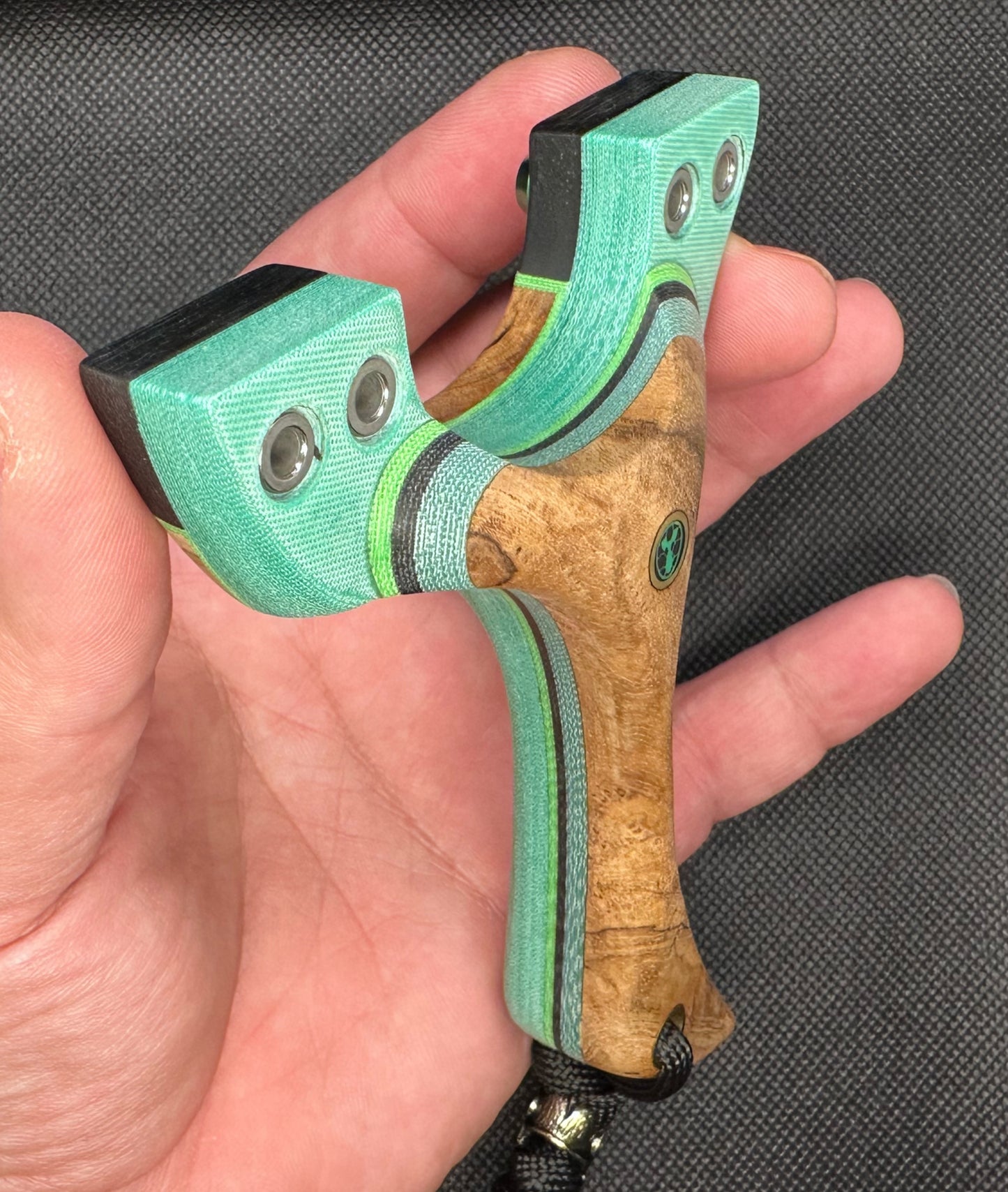 T-Bone Right Hand Hold